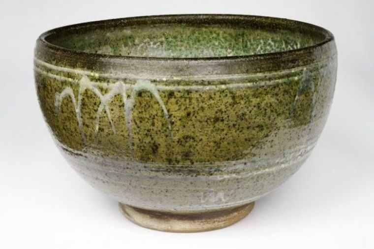 michael-cardew_rose-bowl-e1503060455252